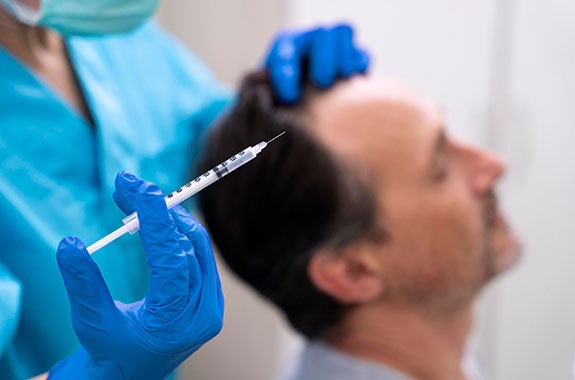 بررسی سن مناسب مزوتراپی مو در بلاگ نوآوران سلامت