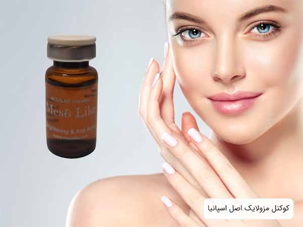 يک عدد کوکتل مزولايک در کنار صورت يک خانم جوان با پس زمينه طوسی.